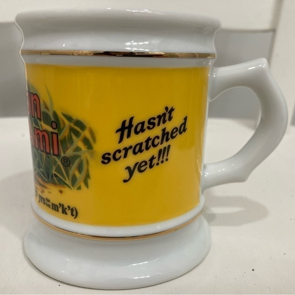 THE CORNER STORE PORCELAIN VINTAGE MUG COLLECTION BON AMI MUG - 8oz - Picture 4 of 6